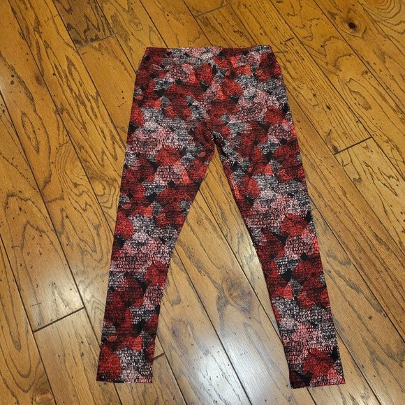 LuLaRoe Heart Leggings (Tall & Curvy) - Picture 3 of 6